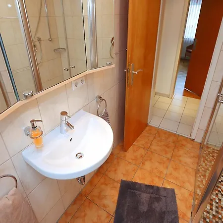 Apartment Cozy In Schwenningen With Garden *