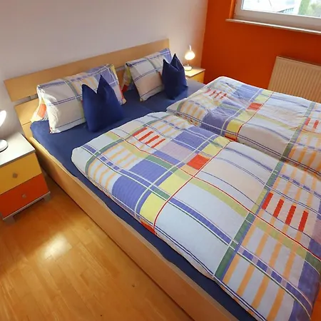 Cozy In Schwenningen With Garden *