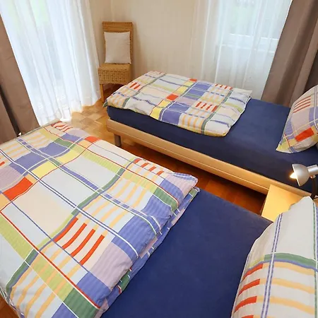 公寓 Cozy In Schwenningen With Garden 菲林根-施文宁根