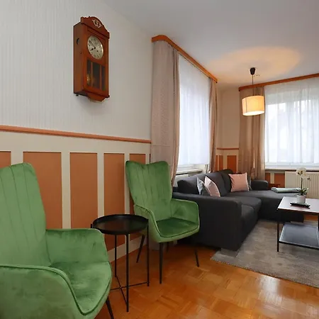 Cozy In Schwenningen With Garden *