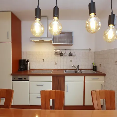 公寓 Cozy In Schwenningen With Garden *