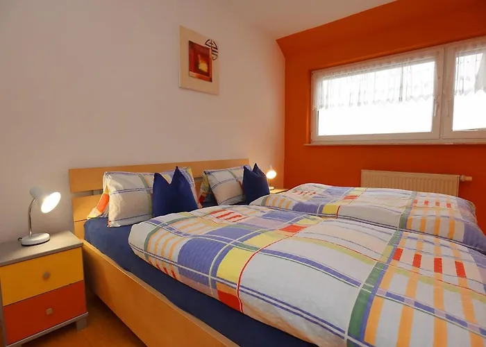 Апартаменты Cozy In Schwenningen With Garden