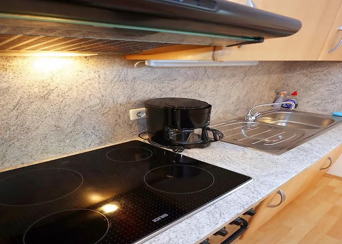 Cozy In Schwenningen With Garden *