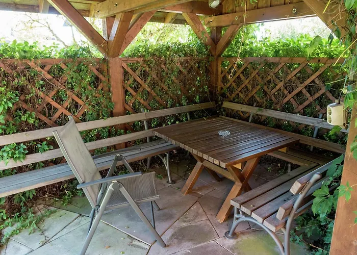 Cozy In Schwenningen With Garden Филлинген-Швеннинген