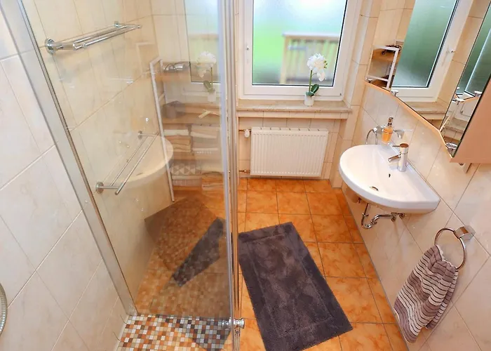 Апартаменты Cozy In Schwenningen With Garden